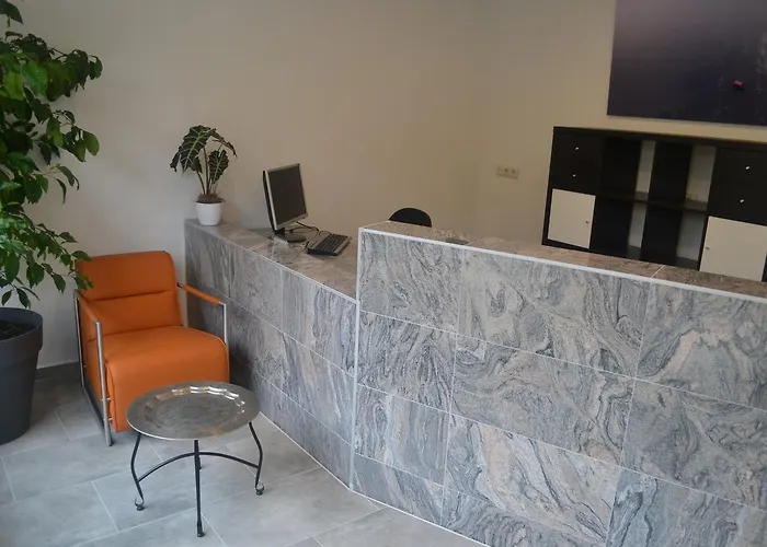 מלון Hs Stromberg 2*