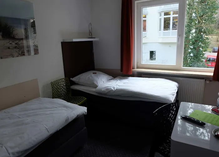 Hs Stromberg 2* סטרומברג